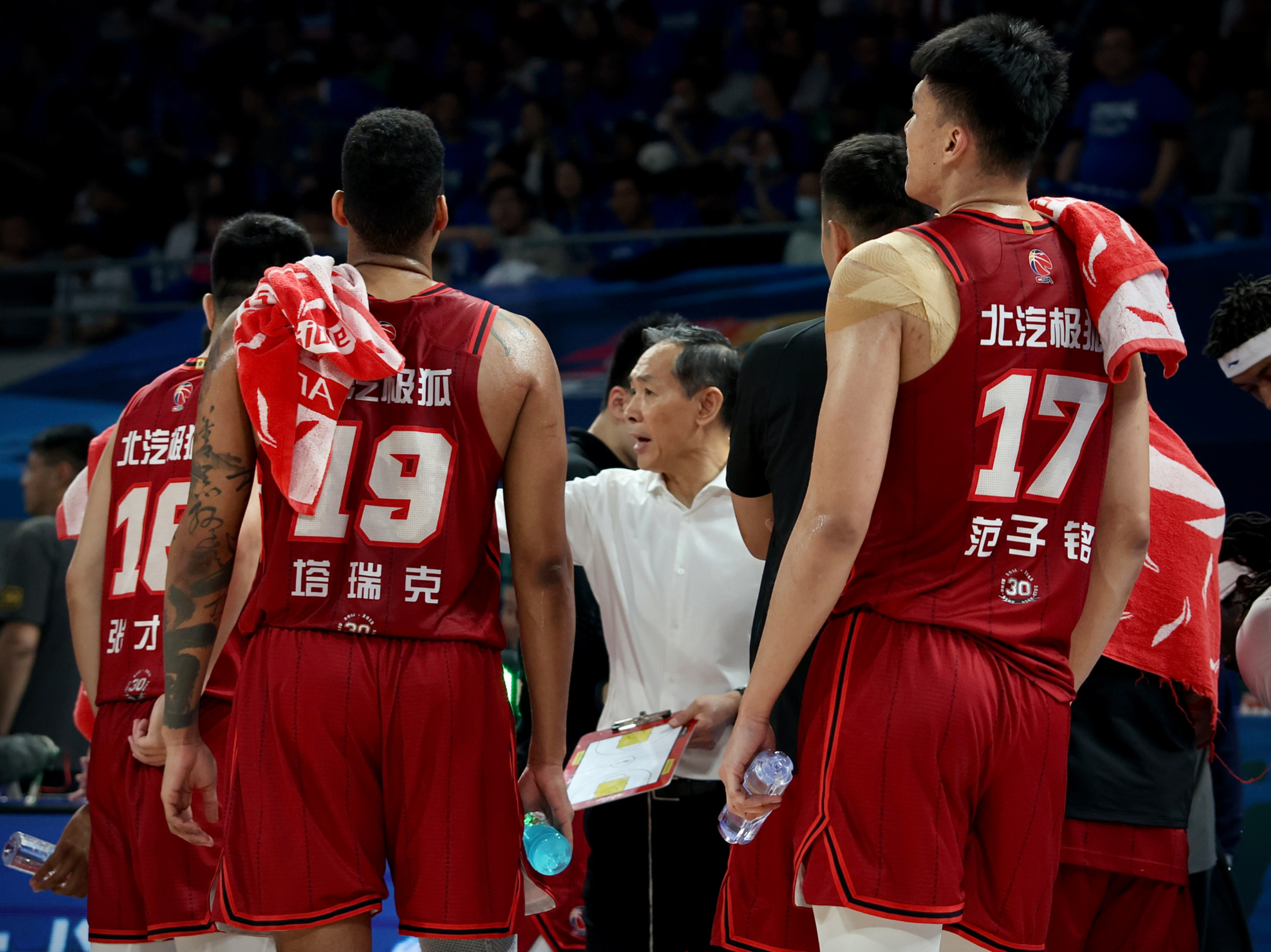 体育娱乐平台-关于从皇家马德里篮板制胜备战NBA总决赛到上海申花临场应变，北京首钢迎英超关键赛的信息